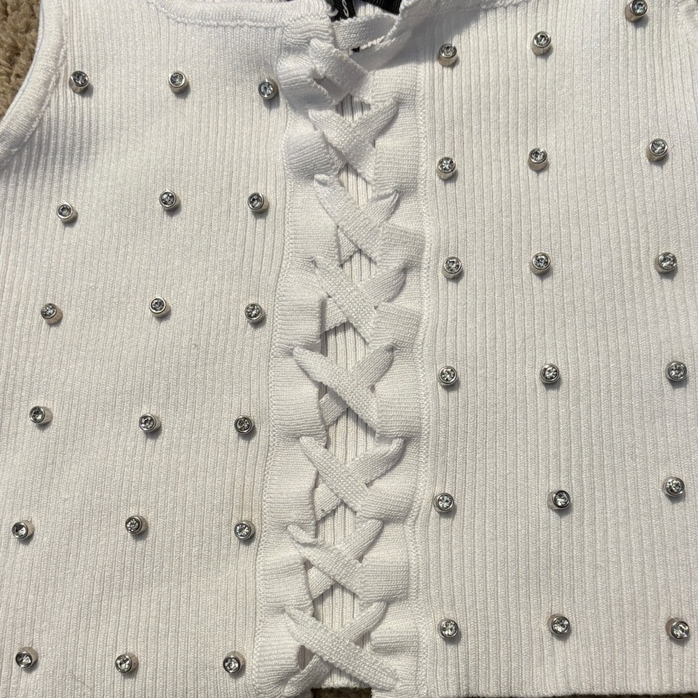 Hera Collection White Tank with Silver Accents - Picture 3 of 4